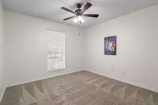 629 Meadow Ln, Roanoke, TX 76262 - Photo 26