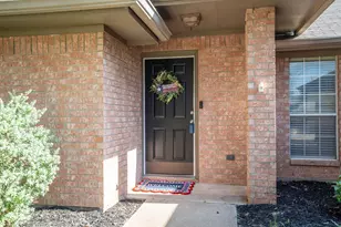 629 Meadow Ln, Roanoke, TX 76262 - Photo 6