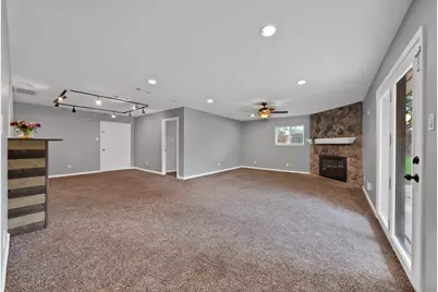 1103 Wildwood Drive, Arlington, TX 76011 - Photo 16