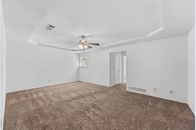1404 Creekford Drive, Arlington, TX 76012 - Photo 18