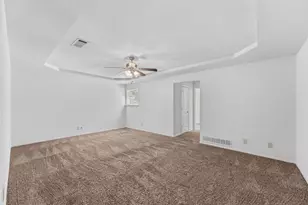 1404 Creekford Dr, Arlington, TX 76012 - Photo 18