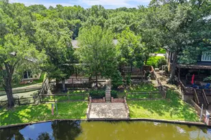 1404 Creekford Dr, Arlington, TX 76012 - Photo 38