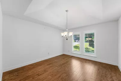 1404 Creekford Drive, Arlington, TX 76012 - Photo 12