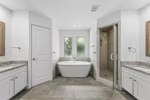 1404 Creekford Dr, Arlington, TX 76012 - Photo 20
