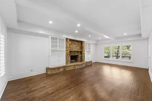 1404 Creekford Dr, Arlington, TX 76012 - Photo 6