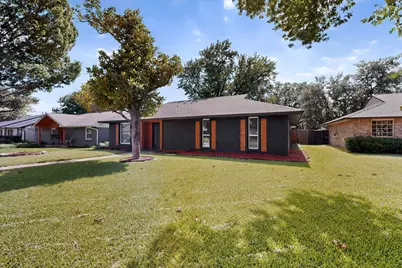3045 Lockmoor Lane, Dallas, TX 75220 - Photo 2