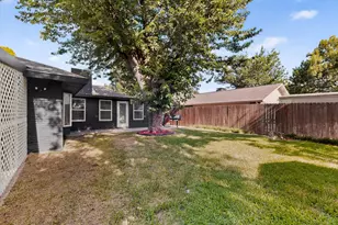 3045 Lockmoor Ln, Dallas, TX 75220 - Photo 32
