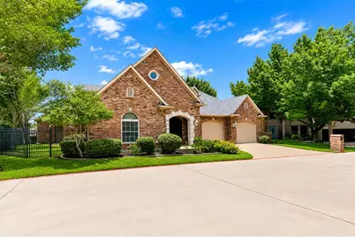 5974 River Bend Drive, Benbrook, TX 76132 - Photo 12