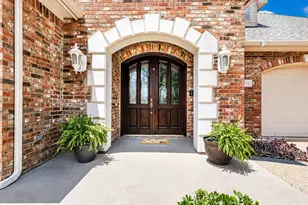 5974 River Bend Dr, Benbrook, TX 76132 - Photo 2