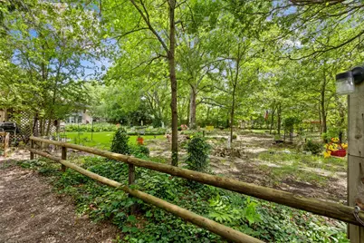 325 Oakwood Drive, Lancaster, TX 75146 - Photo 24