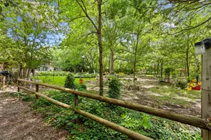 325 Oakwood Dr, Lancaster, TX 75146 - Photo 24
