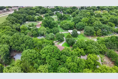 325 Oakwood Drive, Lancaster, TX 75146 - Photo 34