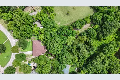 325 Oakwood Drive, Lancaster, TX 75146 - Photo 36