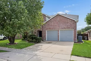 14053 Lost Spurs Rd, Fort Worth, TX 76262 - Photo 2
