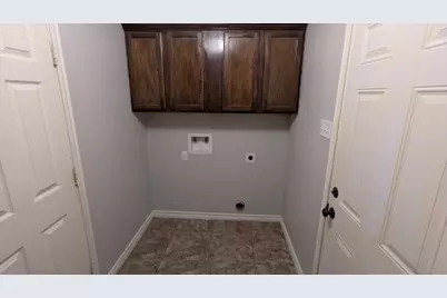 1722 Shawnee, Cleburne, TX 76033 - Photo 12