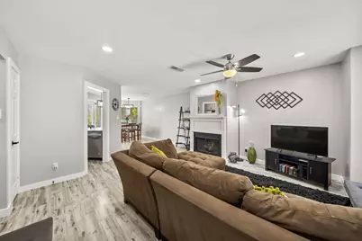 630 W Canty Street #B3, Dallas, TX 75208 - Photo 10