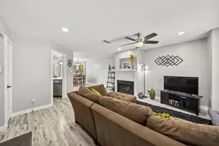 630 W Canty St, Dallas, TX 75208 - Photo 10