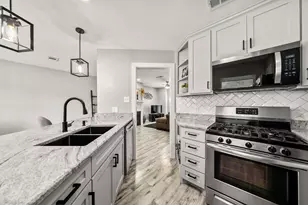 630 W Canty St, Dallas, TX 75208 - Photo 16