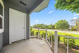 630 W Canty St, Dallas, TX 75208 - Photo 30
