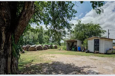 716 County Road 4757, Boyd, TX 76023 - Photo 10