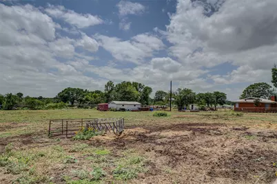 716 County Road 4757, Boyd, TX 76023 - Photo 16