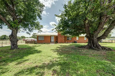 716 County Road 4757, Boyd, TX 76023 - Photo 1