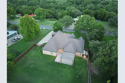 9709 Bellechase Road, Granbury, TX 76049 - Photo 38
