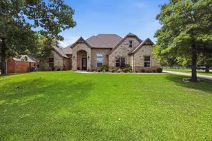 9709 Bellechase Rd, Granbury, TX 76049 - Photo 2