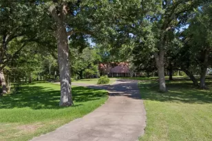 510 W Malloy Bridge Rd, Seagoville, TX 75159 - Photo 2