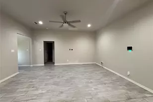 621 N Ave B, Springtown, TX 76082 - Photo 2