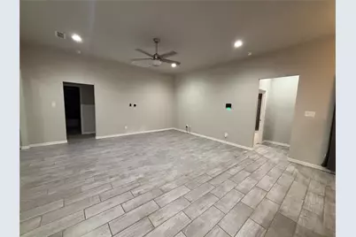 621 N Avenue B, Springtown, TX 76082 - Photo 4