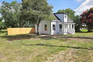 403 N Archer St, Groesbeck, TX 76642 - Photo 2