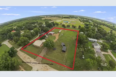 110 N Avenue D, Wortham, TX 76693 - Photo 1