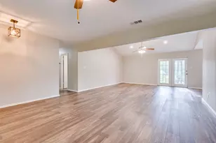 5500 Woodland Hills Dr, Denton, TX 76208 - Photo 10