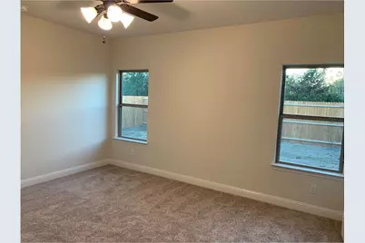7806 Cottonwood Drive, Greenville, TX 75402 - Photo 12