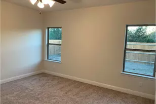 7806 Cottonwood Dr, Greenville, TX 75402 - Photo 12