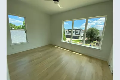 805 S Glasgow, Dallas, TX 75223 - Photo 18