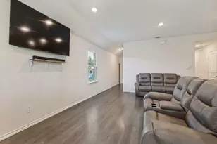 15127 Athena Dr, Dallas, TX 75253 - Photo 4