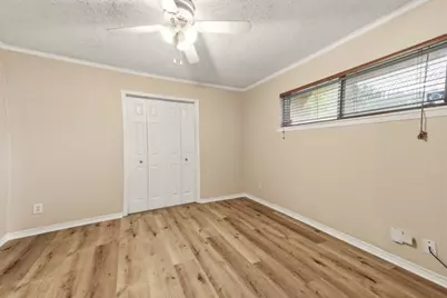 205 Roaring Springs Drive, DeSoto, TX 75115 - Photo 12