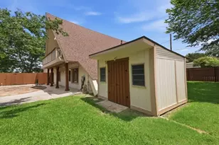 205 Roaring Springs Dr, DeSoto, TX 75115 - Photo 18