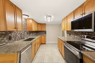 205 Roaring Springs Dr, DeSoto, TX 75115 - Photo 8