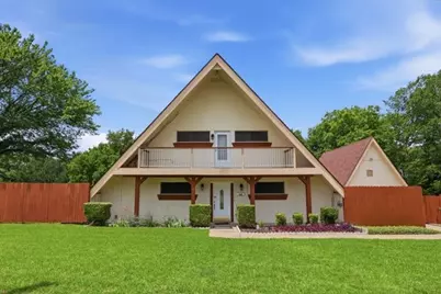 205 Roaring Springs Drive, DeSoto, TX 75115 - Photo 1
