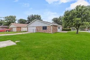3709 Red Oak Dr, Garland, TX 75043 - Photo 36