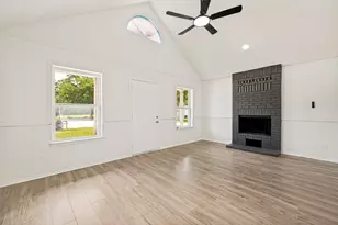 1221 Hilburn Ct, Irving, TX 75060 - Photo 6