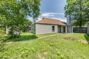 1221 Hilburn Ct, Irving, TX 75060 - Photo 24