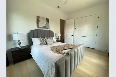 807 S Glasgow, Dallas, TX 75223 - Photo 18