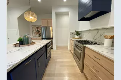 807 S Glasgow, Dallas, TX 75223 - Photo 4