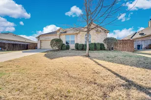 3721 Cecelia Ln, Forest Hill, TX 76140 - Photo 2