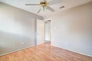 1912 Bernice St, Haltom City, TX 76117 - Photo 14