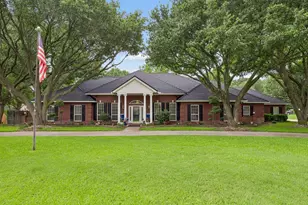 400 Timberlake Dr, Azle, TX 76020 - Photo 1